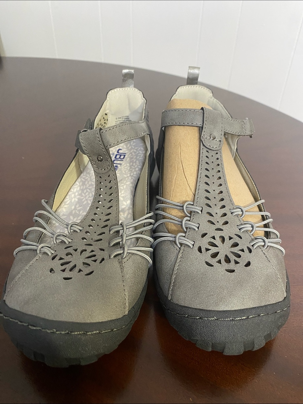 JBU Gray Cutout Mary Jane Comfort Flats 8.5 wide - Picture 2 of 7